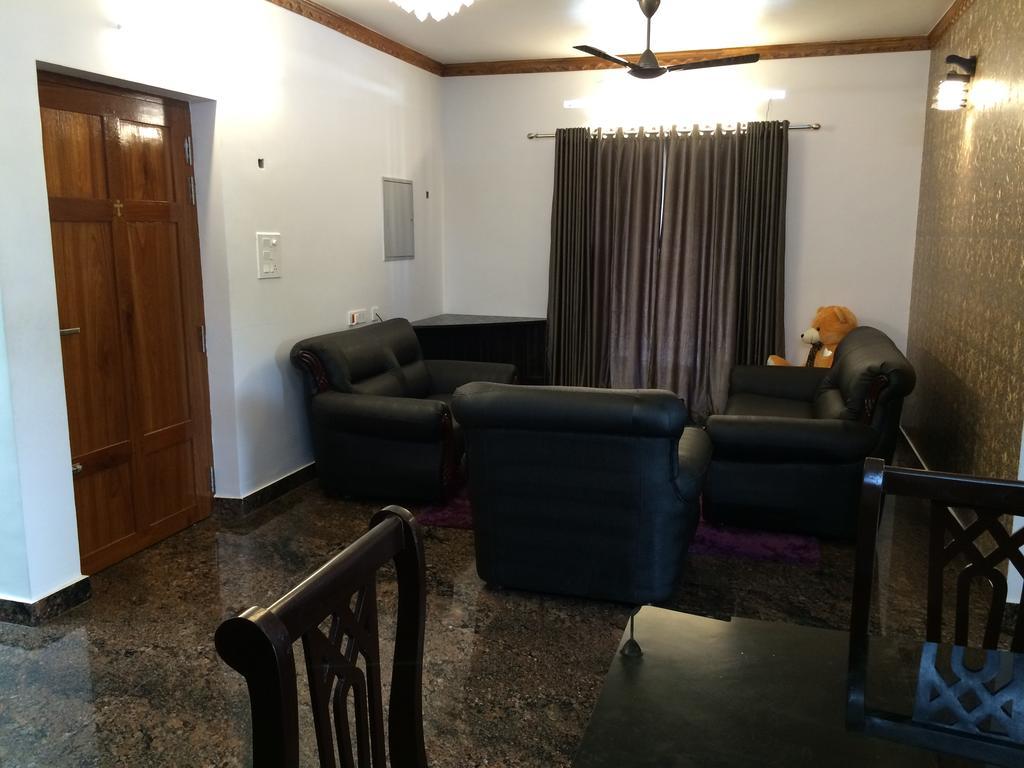Beersheba Three Bed Room A/C Apartments Thiruvananthapuram Exterior photo