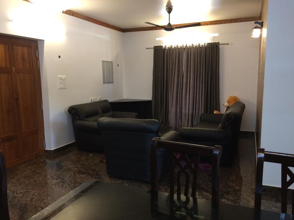 Beersheba Three Bed Room A/C Apartments Thiruvananthapuram Exterior photo