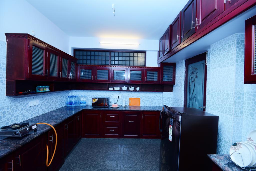 Beersheba Three Bed Room A/C Apartments Thiruvananthapuram Exterior photo