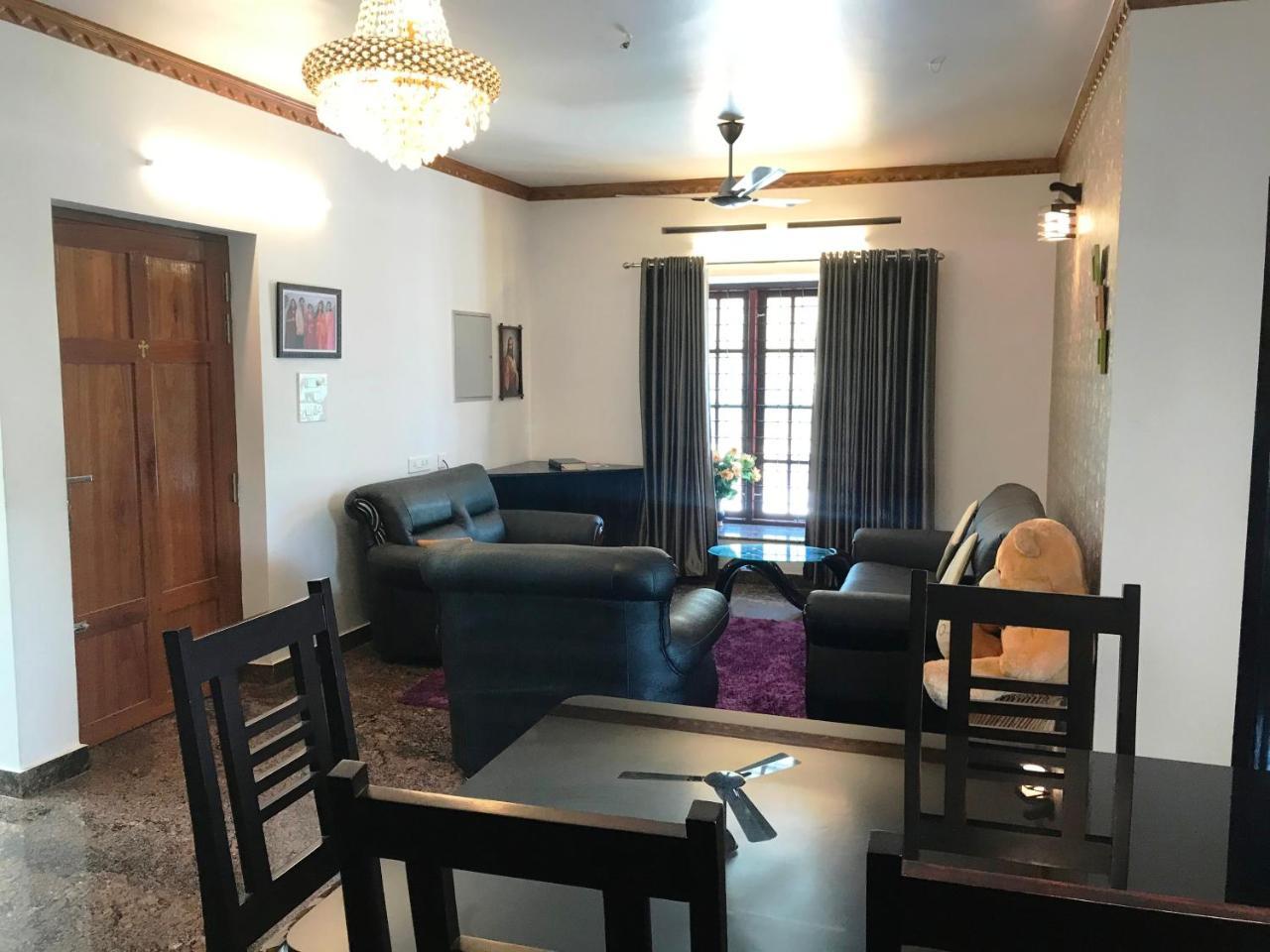 Beersheba Three Bed Room A/C Apartments Thiruvananthapuram Exterior photo